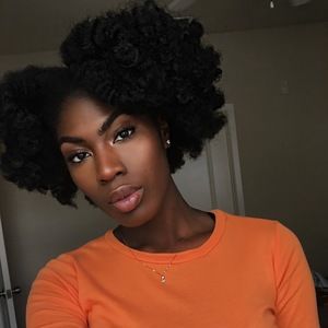 Meet your Posher, Jasmine